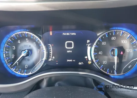 2025 Chrysler Pacifica Select from USA, damaged, VIN 2C4RC1BG0SR551374